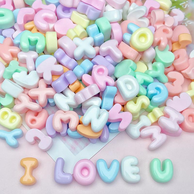 20 Pezzi Mini Lettere Resina Mista Accessori Lettere Inglesi Abcd Decalcomanie Fai da Te Colla Crema Cover Cellulare Fermaglio per Capelli Decorazione Forniture