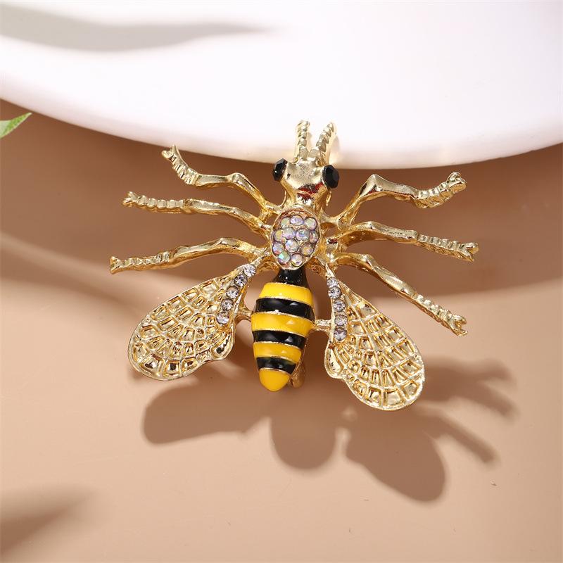Fashion Bee Brooch