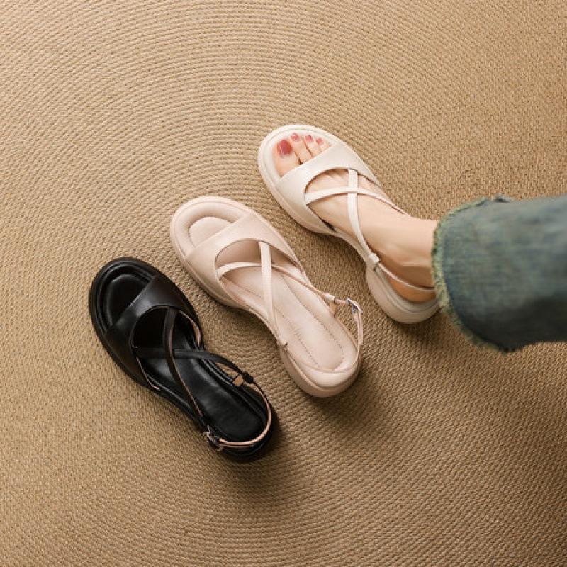 Summer casual Roman sandals solid color women's platform sandals soft sole round head women's shoes new large size shoes polyurethane