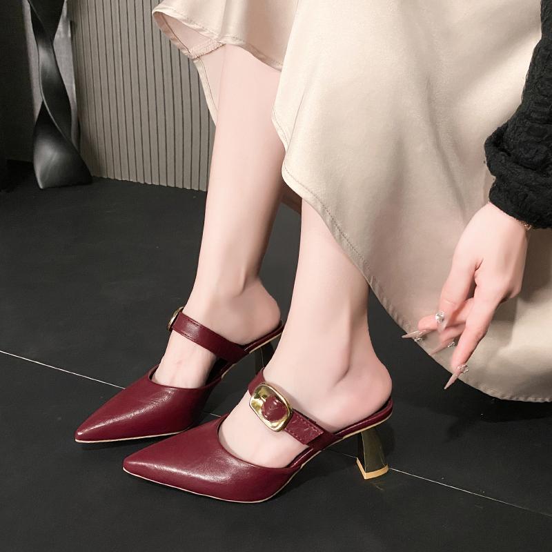 Fashion Outside Shoes with Heel Slides Korea Style Summer Footwear on Promotion Top Designs Sale  Women's Slippers and Ladies Sandals