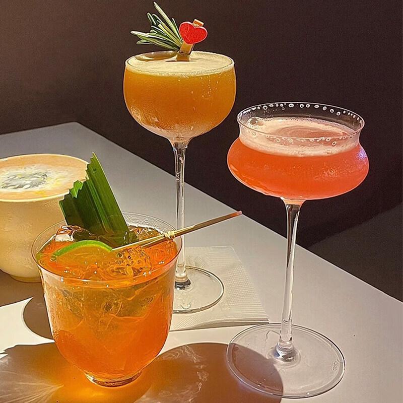 Qīwēi Creative European Style Martini Cocktail Glass
