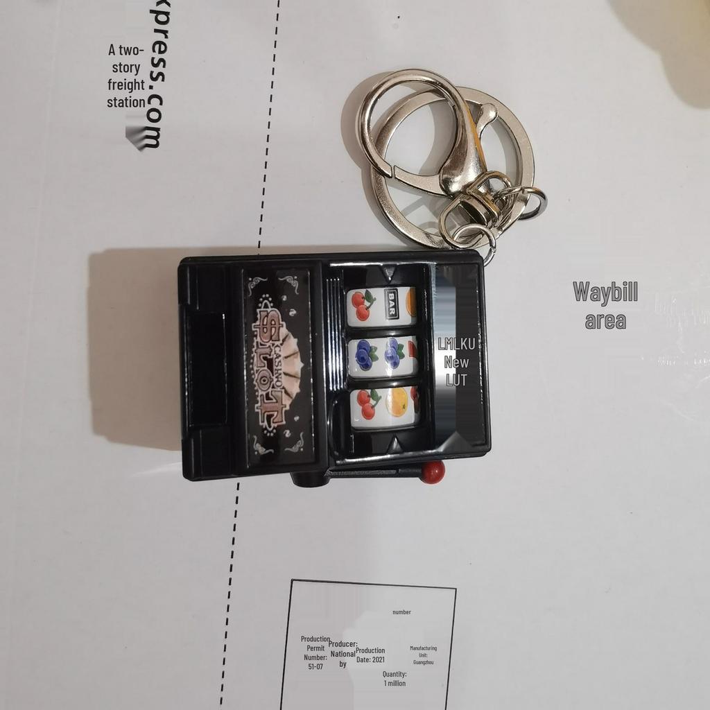 Mini Slot Machine Toy Keychain: Spinning Prize & Fruit Machine Accessories, Charms for Bags & Gifts