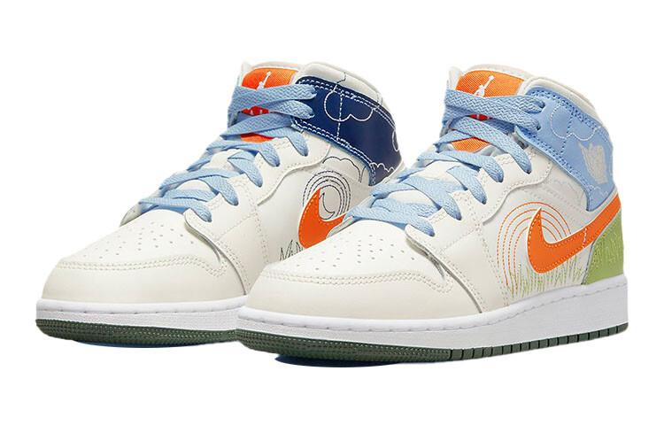 

Jordan 1 SE Mid Stitch - DX2462-100 36