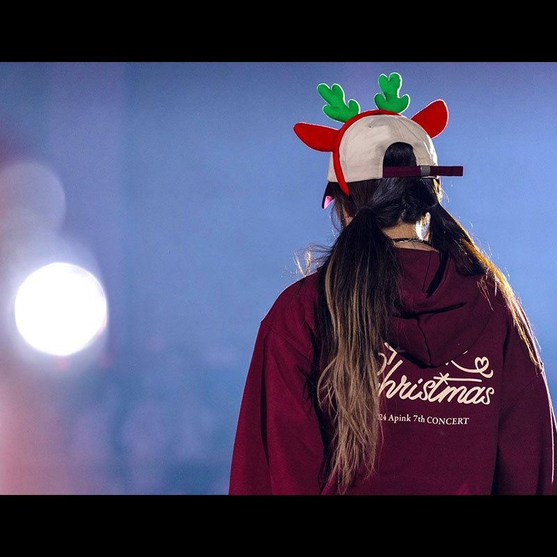 Hanorac Concert K-pop Apink 2025 - Marfă Roz de Crăciun