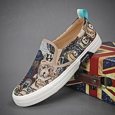 Fashion Men's Canvas Shoes Fashion Bear Printing Breathable Board Shoes Korean Version Soft Sole Lightweight Slip On Flat Casual Shoes