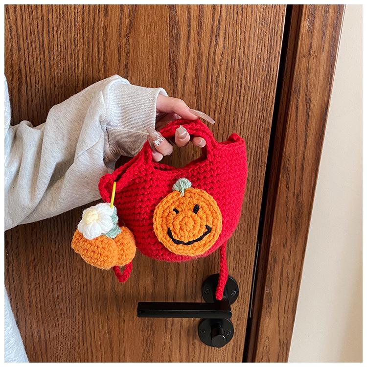 Рождественская вязаная вручную шерстяная сумка-мессенджер 2025 Новая маленькая женская — фото 10