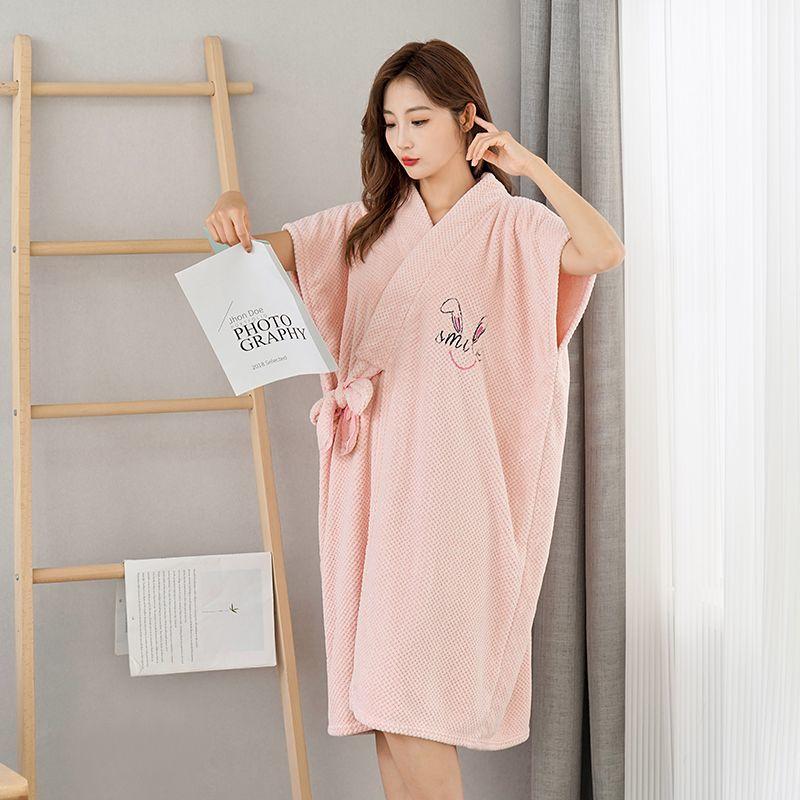 Baderock aus Korallensamt für Damen, weich, saugfähig, verdickt mit Einfassung, um die Brust gewickeltes tragbares Badetuch für Erwachsene