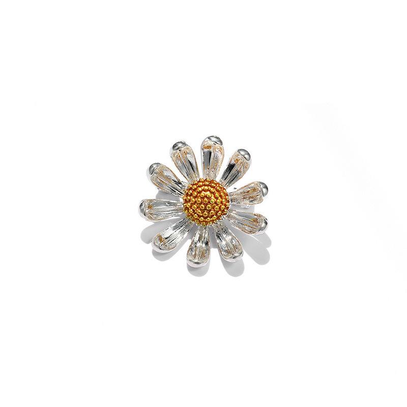 Wholesale Simple Elegant Small Daisy Brooch Pin, Korean Style Fashion Shirt Collar Pin, Clothing Accessory
