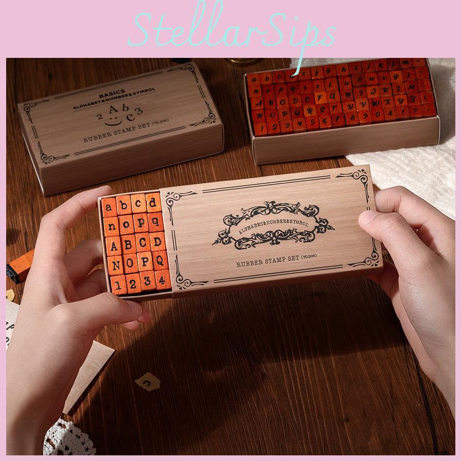 Sada vintage razítek s písmeny psacího stroje pro scrapbooking a deníkování