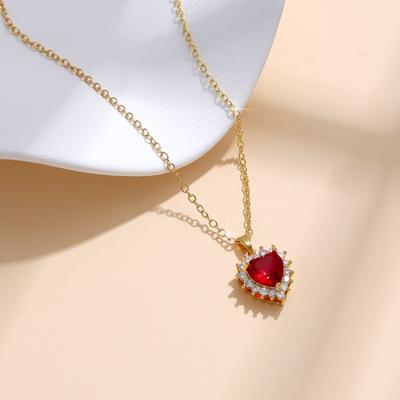 Vintage Ruby Heart Pendant Necklace for Women Elegant Micro Pave Zircon Collarbone Chain Fashion Jewelry Gift