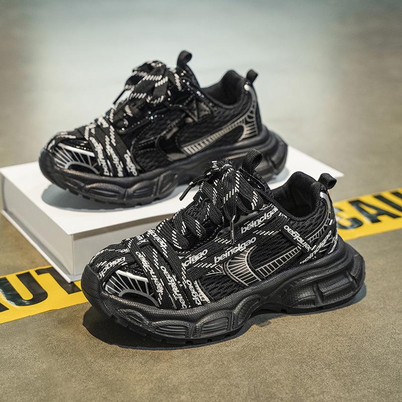 Hong Kong style children's strap dad shoes 2025 spring and autumn new design sense boys Korean version of student sports running shoes