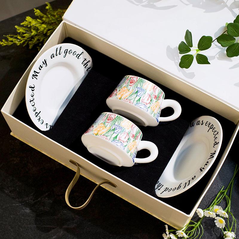 

Retro Ceramic Coffee Cup & Saucer Gift Set - High-End Souvenir 240ml