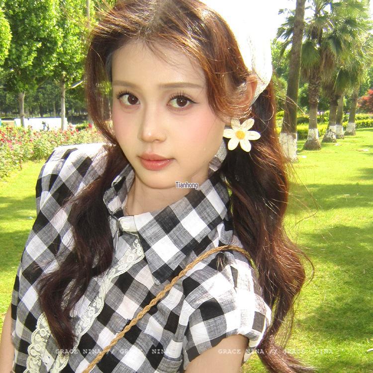 Seaside Chic: Resort-Style Woven Flower Stud Earrings – Perfect Island Accessories for Summer!