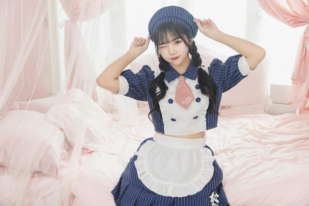 Clearstone Lyrical Palette Cosplay Halloween Patissiere Maid Women's Navy