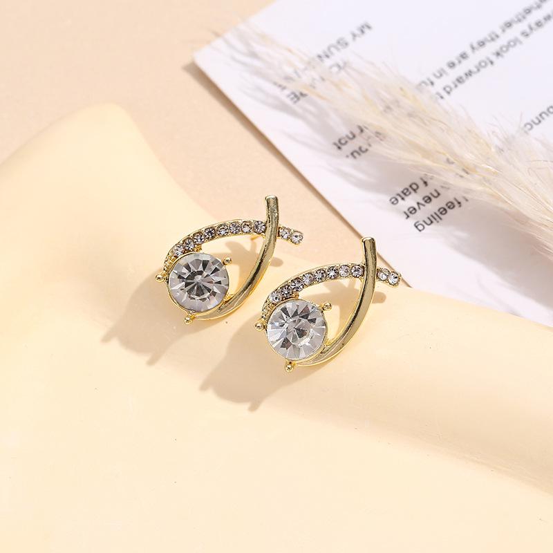 S925 Sterling Silver Korean Diamond Cross Stud Earrings - Elegant High-End Design for Women