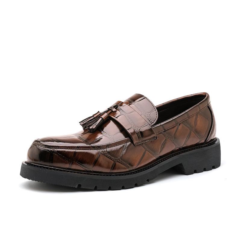 Large size men's shoes fringed platform casual loafers men's youth British style board shoes crocodile pattern small leather shoes