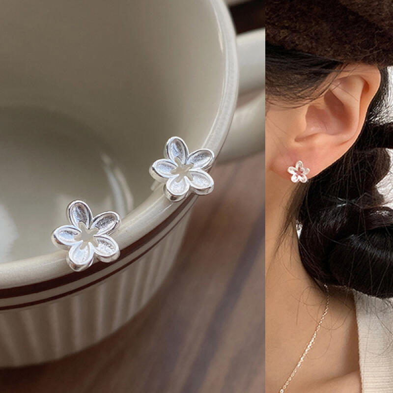 Billity Silver Flower Stud Ball Earrings