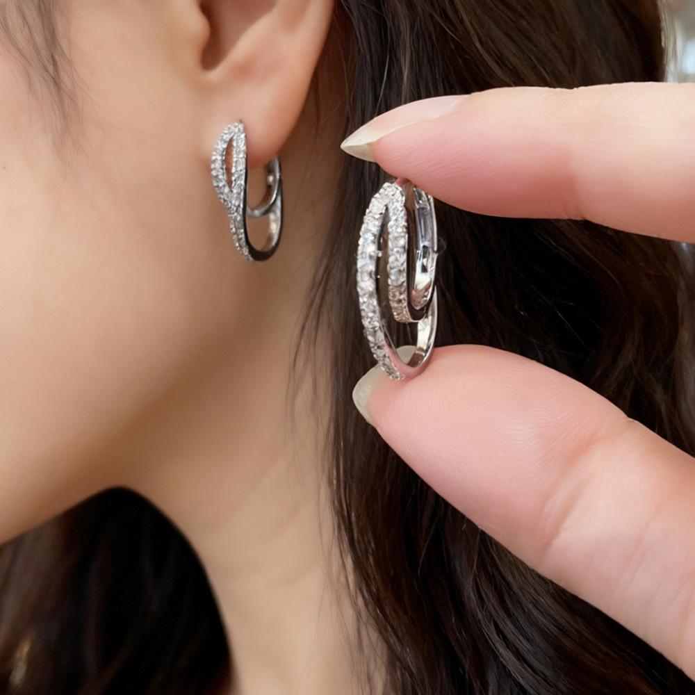 

Fashion Shiny Zircon Double Loop Hoop Earrings for Women Girls Irregular Personality Earrings Buckle Daily Jewelry Accessories