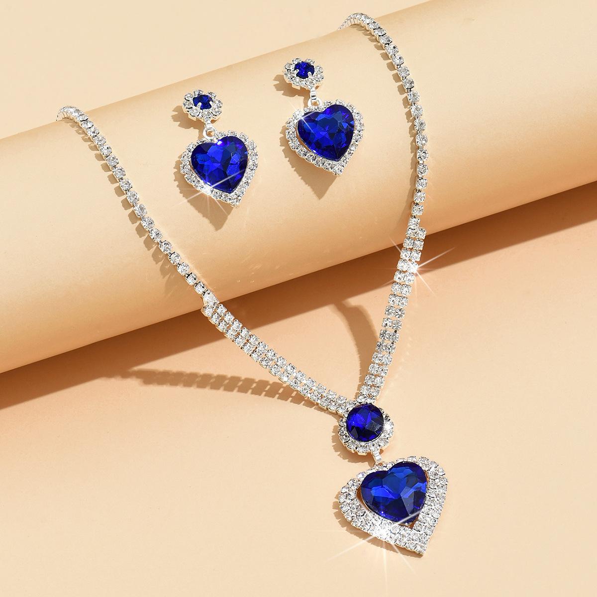 

Ожерелье с подвеской в форме хрустального сердца для женщин, свадебные украшения, аксессуары