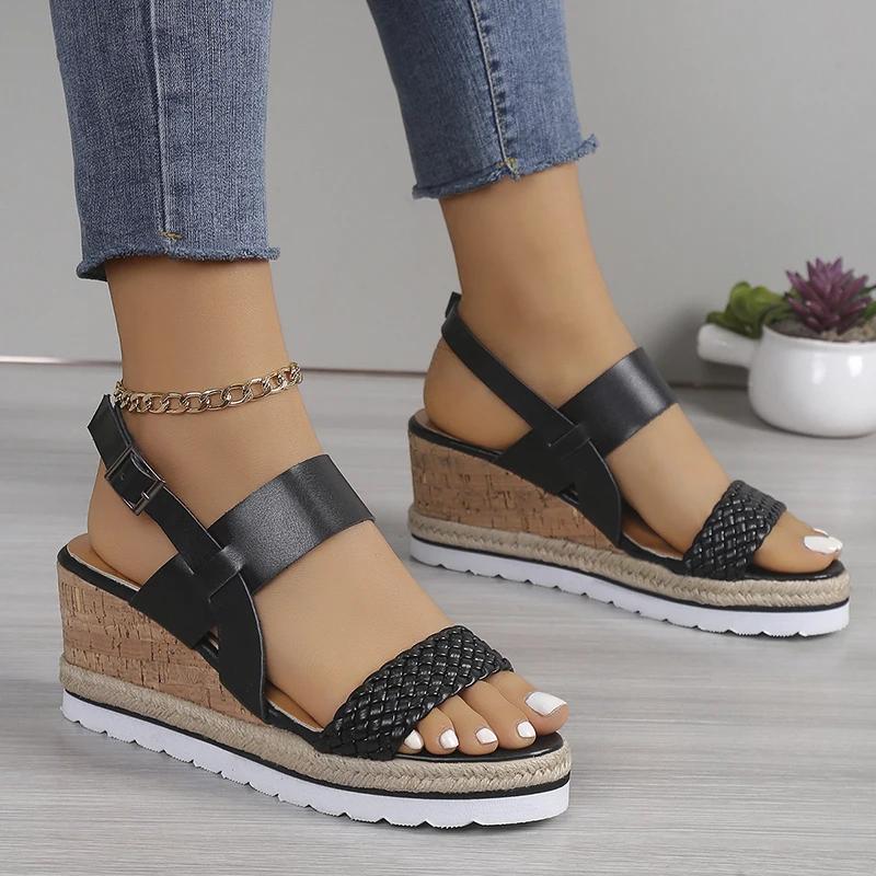 

Модные белые плетеные босоножки на танкетке Женские Летние 2025 Легкие Нескользящие Пляжные Туфли Женские Модные Ремешок с Пряжкой Платформа Sandalias De Mujer 42 чёрный