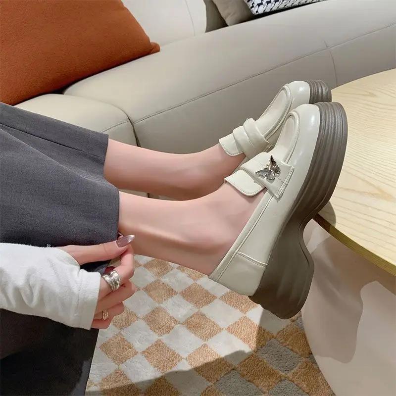 Fashion Round Toe Shoes for Women Platform with Medium Heels Woman Pumps Loafers Luxury Brand Chic Point Discount Slip on Spring Fashion