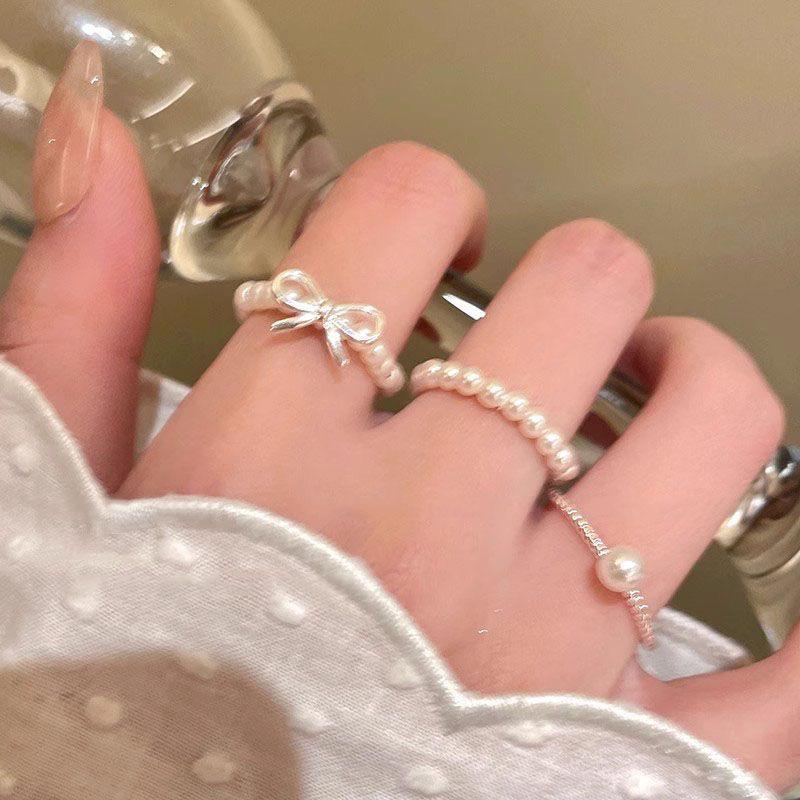 Pearl Beaded Bowknot Ring: Elegant Women's Stacking Index Finger Accessory