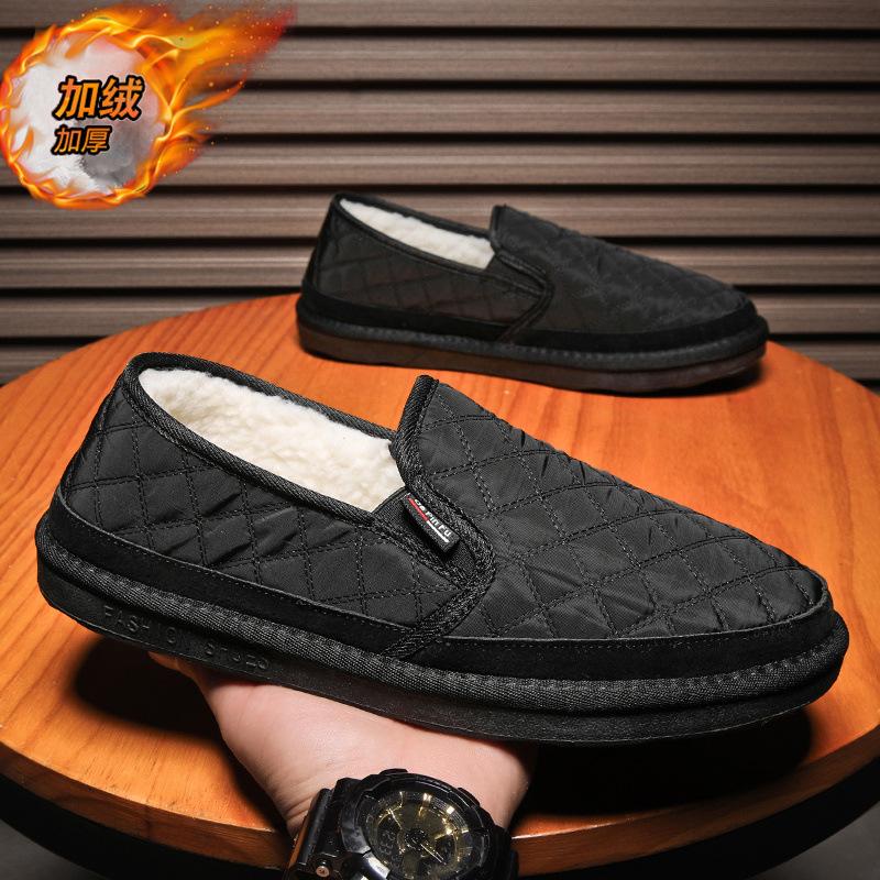 

Хлопковые тапочки мужские зимние 2024 новые бархатные утолщенные теплые одна педаль домашняя сумка корень носить нескользящие две хлопковые туфли 39 чёрный