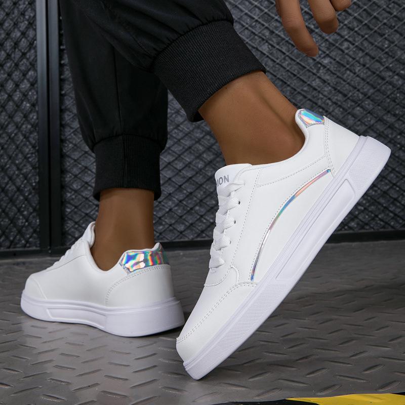 Women's shoes casual fashion sports skateboard shoes little white shoes non-slip waterproof breathable women's ultra-light board shoes