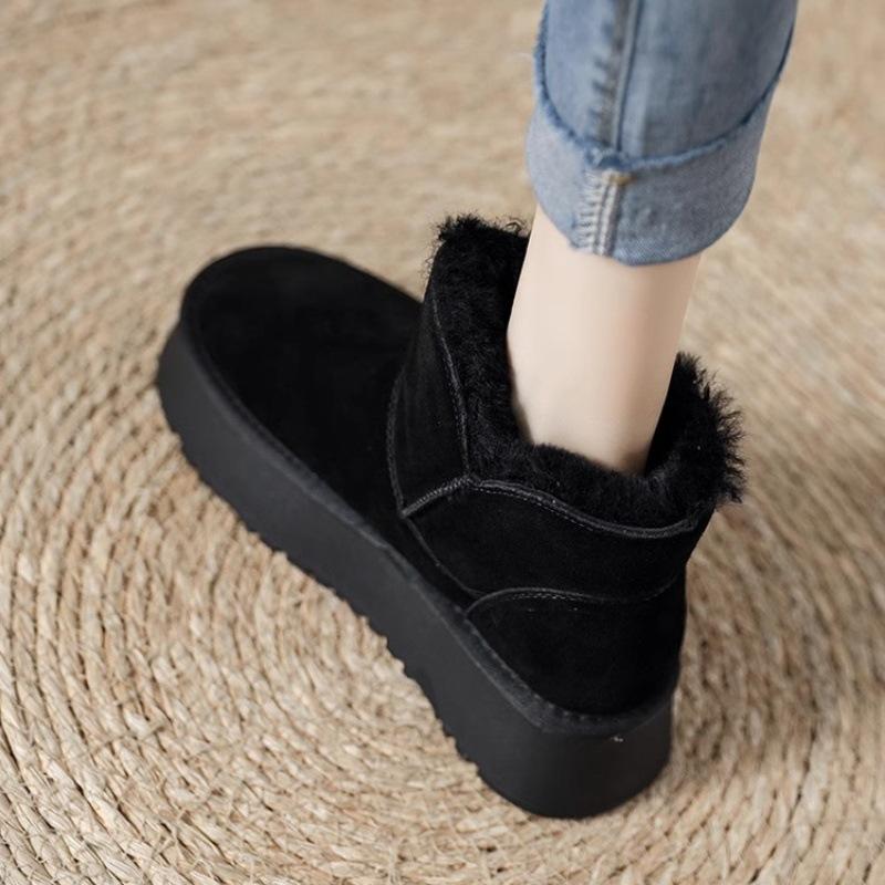 Short Snow Boots Women's New Winter Fur Integrated Fleece Thickened Warm Muffin Thick Sole Fashionable Northeast Cotton Shoes