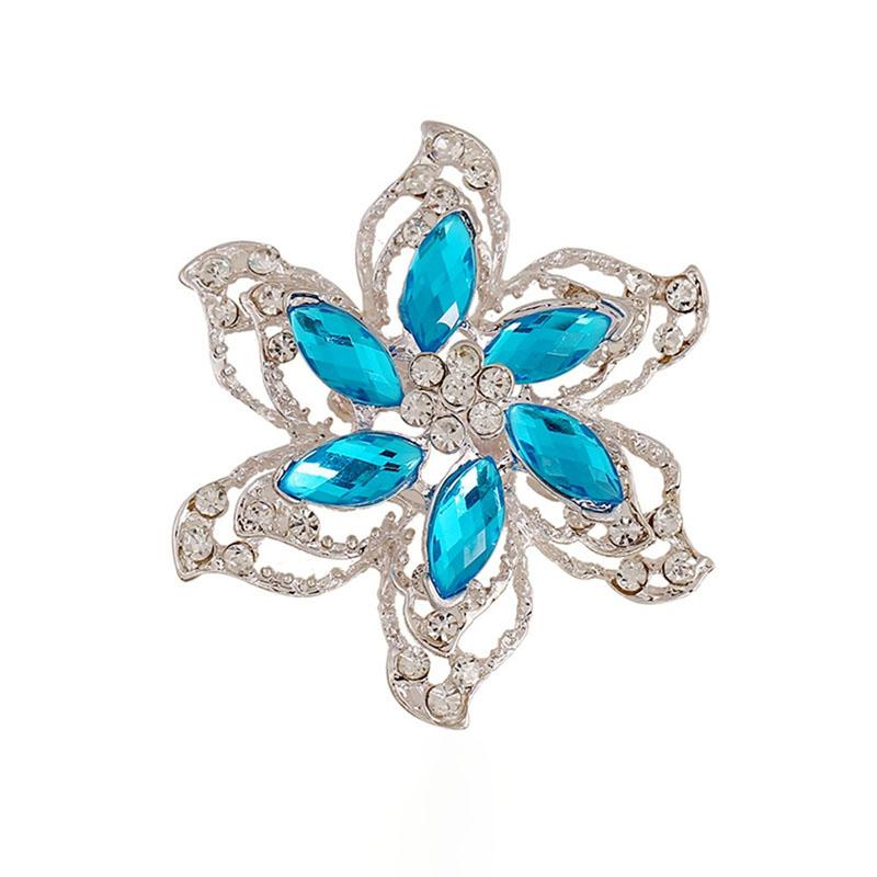 High End Exquisite Craftsmanship Pin Brooch European American Fashionable Three Layer Hollow Three Dimensional Pearl Flower Alloy Metal BroochFlower
