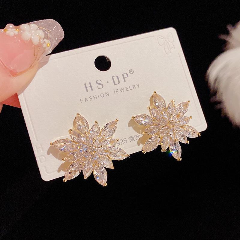 2023 Ultra-Shiny S925 Sterling Silver Zircon Crystal Flower Stud Earrings - Versatile and Trendy