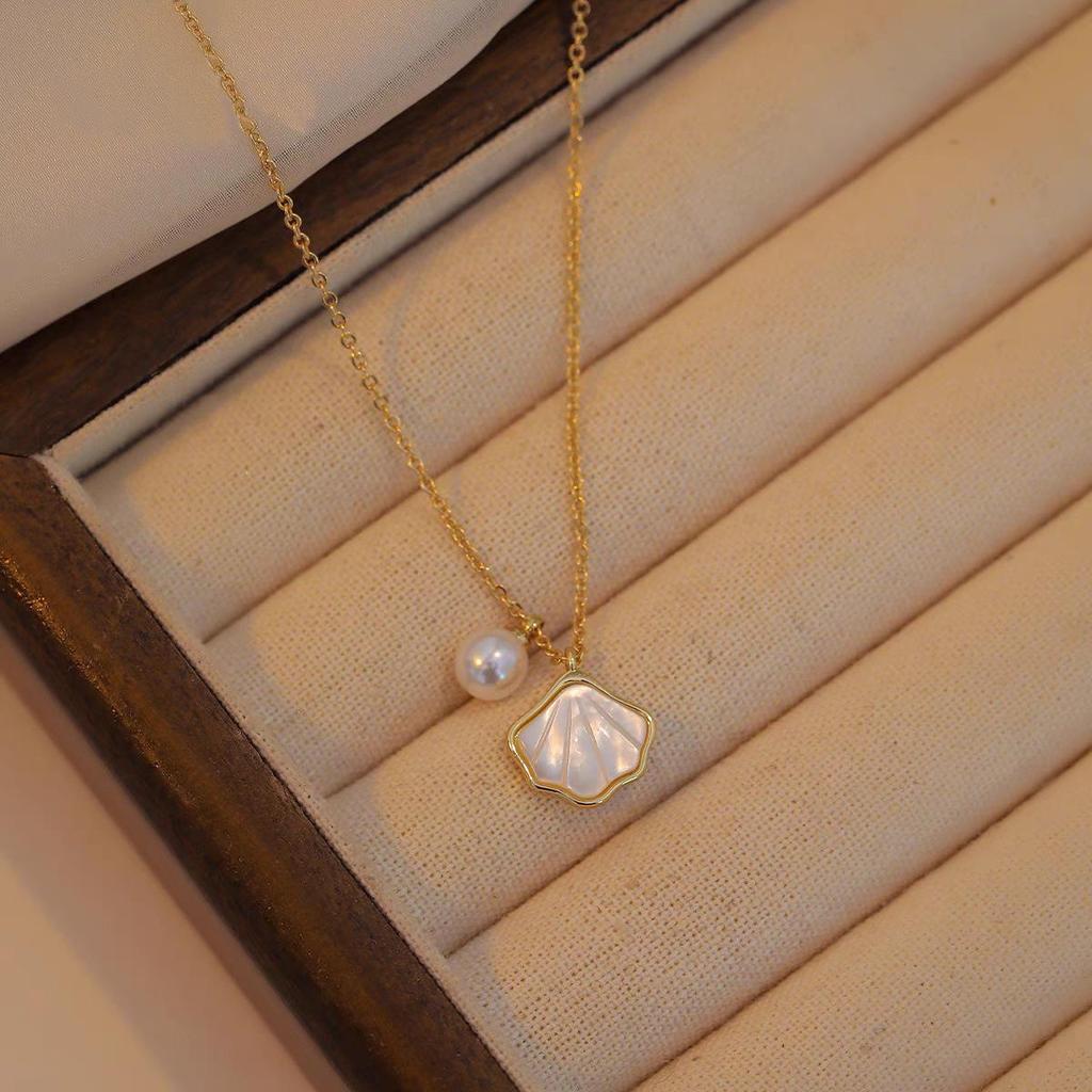 2024 Luxe 14K Gold-Filled Women's Necklace: Elegant Design, Perfect Gift for Girls, Choker Style