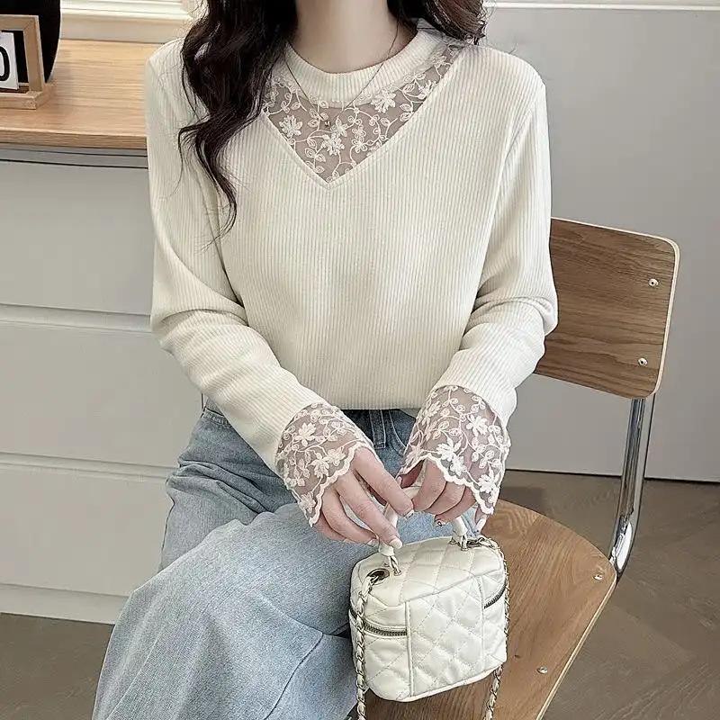 Spring New Women's Clothing Design with Hollow Out Long Sleeved T-shirt for Autumn and Winter Paired with an All Match Top