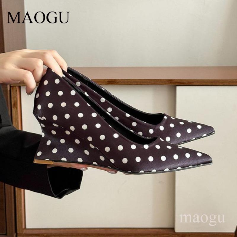 Vintage Dot Wedge Heels for Women Pointed Toe Slip-On Pumps Classic Spot Comfortable Fashion Dress Shoes Zapatos De Mujer Size35