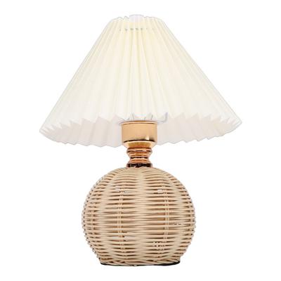 Stoff-Lampenschirm Lampe mit Rattan-Sockel Nachttischlampe mit Rattan-Sockel Elegante Schreibtisch-Akzentlampe Lesen