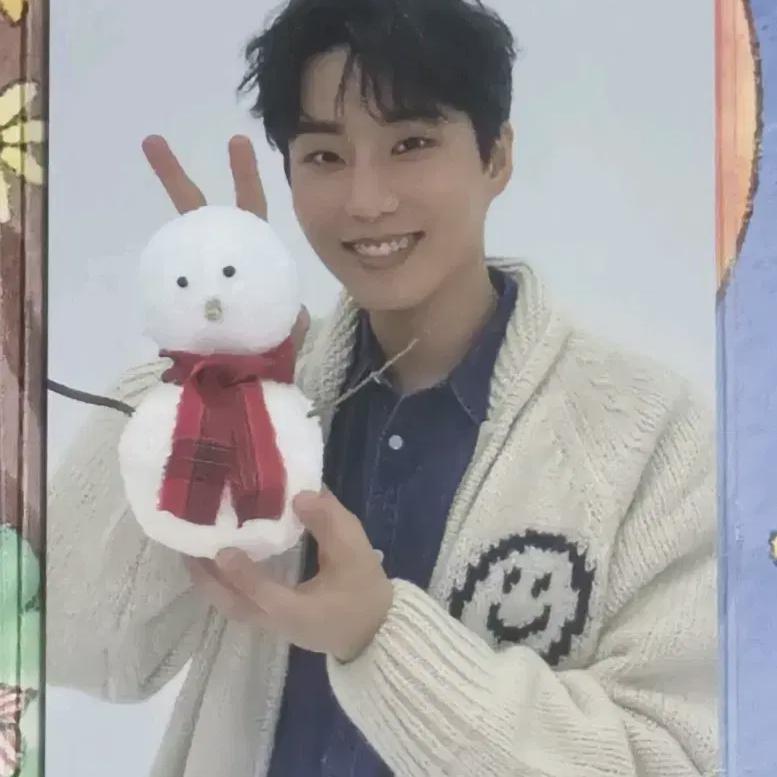

DAY6 Фотокарточка Young K Clcon 40,000 Won