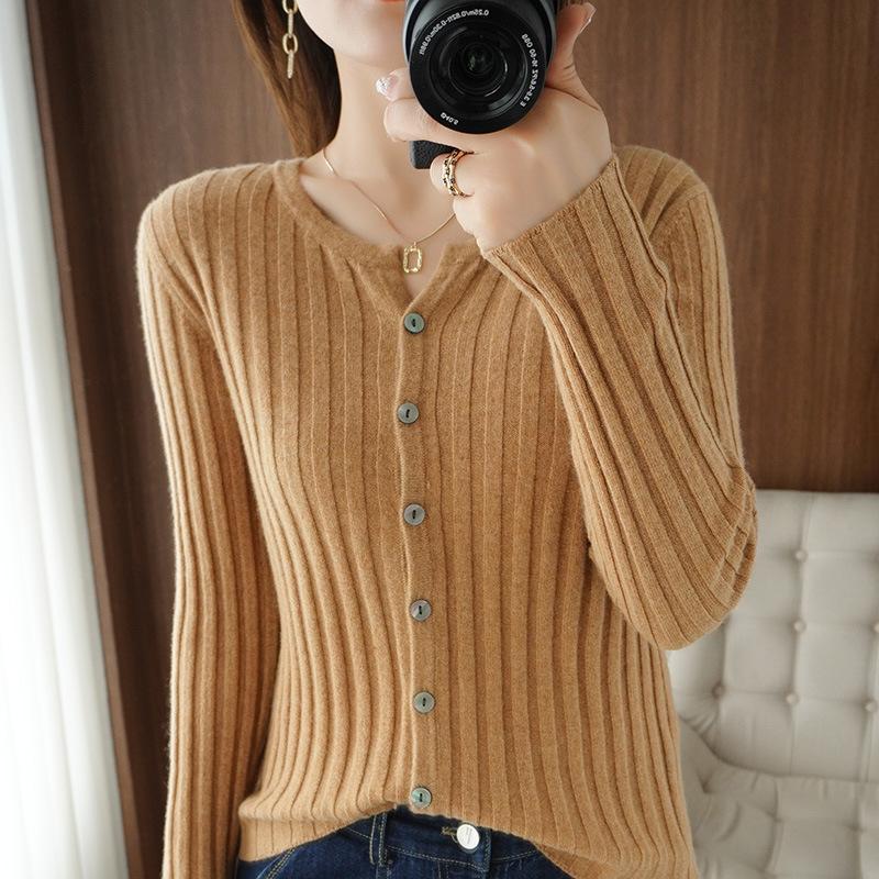 Solid Color Knitted Cardigan Women's Round Neck Casual Minimalist Style Sweater Cardigan Long Sleeved Autumn and Winter Short Cut Thin Knitted Jacket