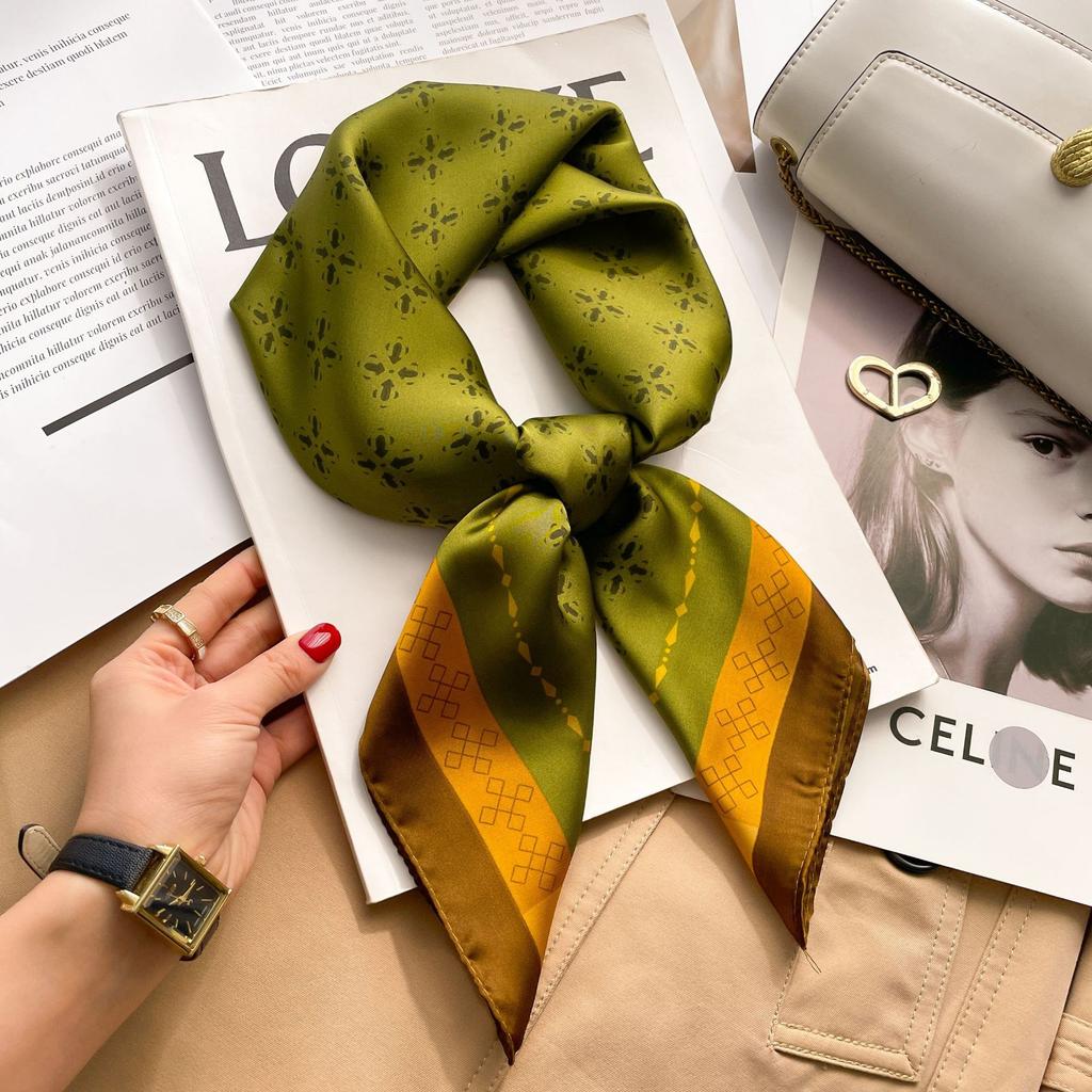 Sommer Hijab Kopf Mädchen Luxus Seide Quadratisch Kariert Schal Damen Satin Hals Haarband Weich Arbeits Neckerchief