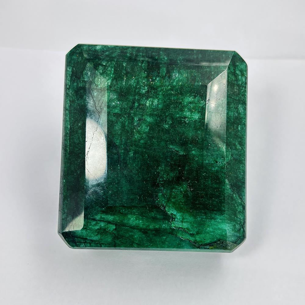 Natural Green Emerald Loose Gemstone 3770 Ct Museum Grade for Jewelry Making and Gem Collections