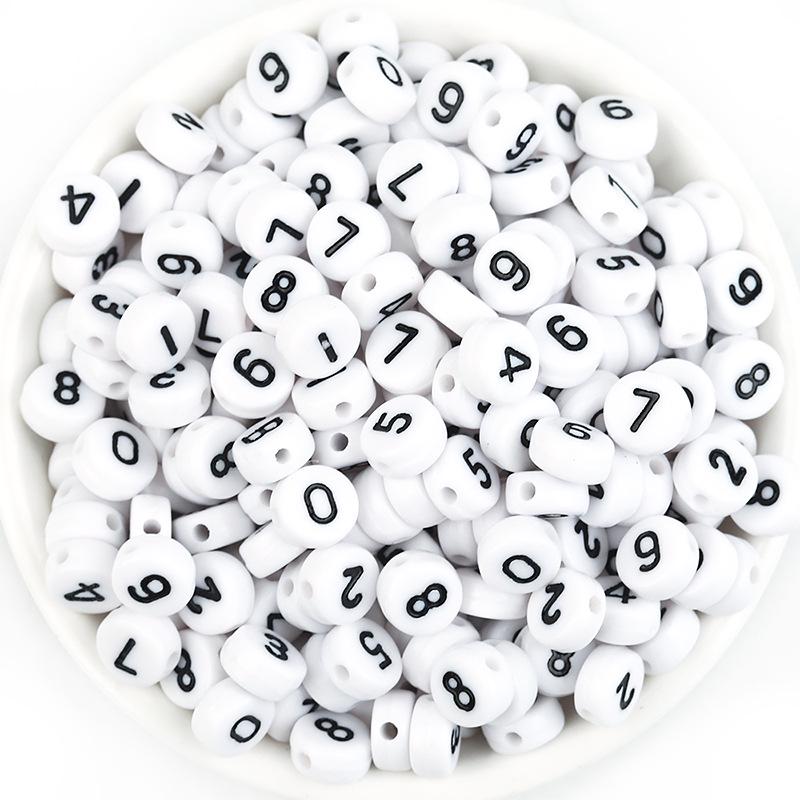 100-Stück-Packung: Gemischte Farbe Zahl Acrylperlen, Quadratisch & Flachrund für DIY Armbänder