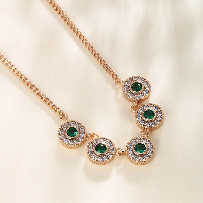 

Модное и элегантное ожерелье на ключицу золотой