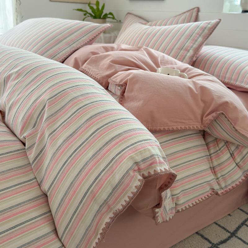

Комплект постельного белья из четырех предметов из чистого хлопка, стираного хлопка, простое полосатое постельное белье, приятный к коже пододеяльник, простыня и постельное белье из 100% хлопка. 1.2m three-piece set