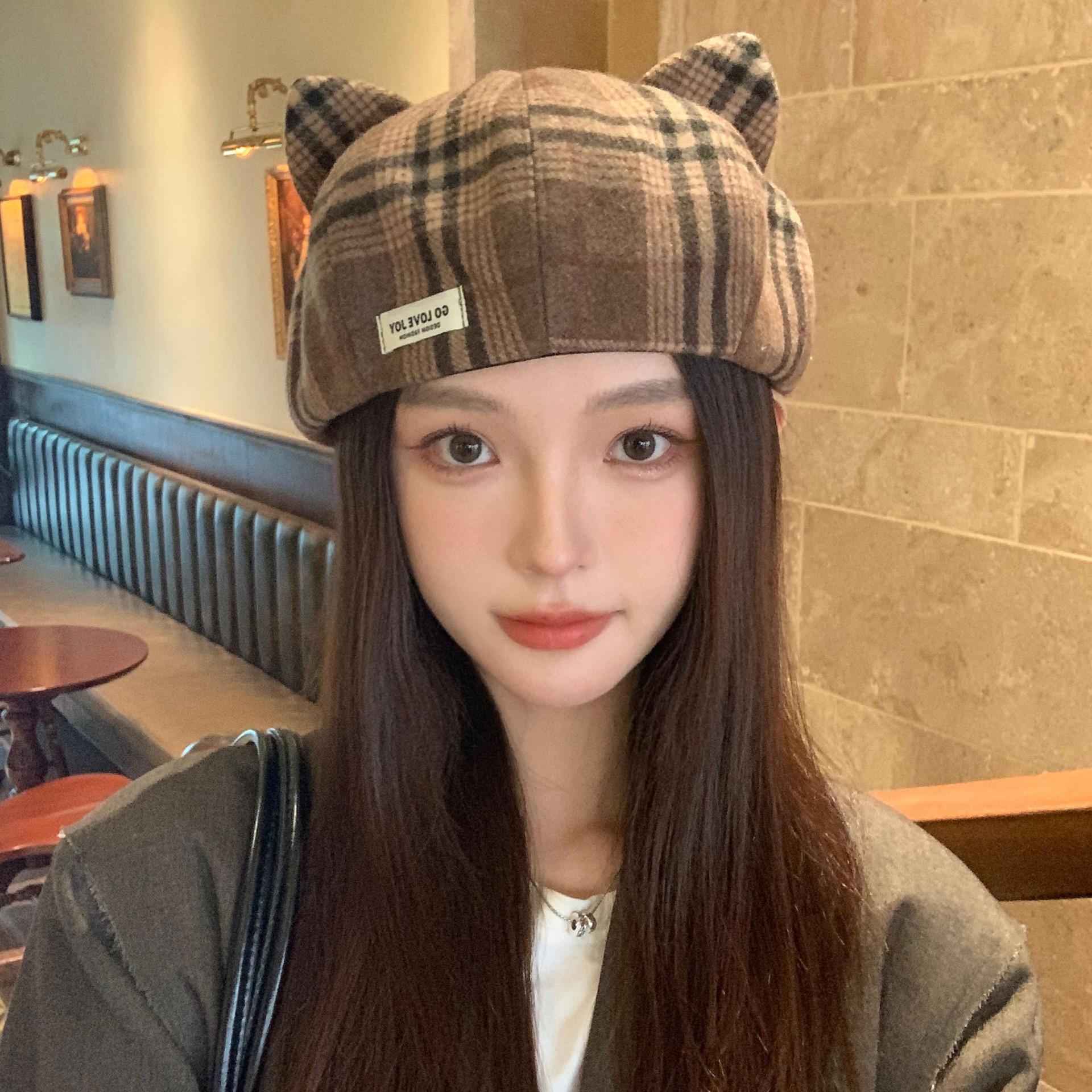 

2025 Women s Sweet Kitten Ears Beret - Large Circumference, Face-Flattering, Versatile for Spring/Autumn