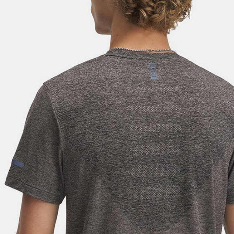 Under Armour Seamless Pullover Comfort Crew Neck Short Sleeve T-Shirt Men Tops Gray 1375692-009