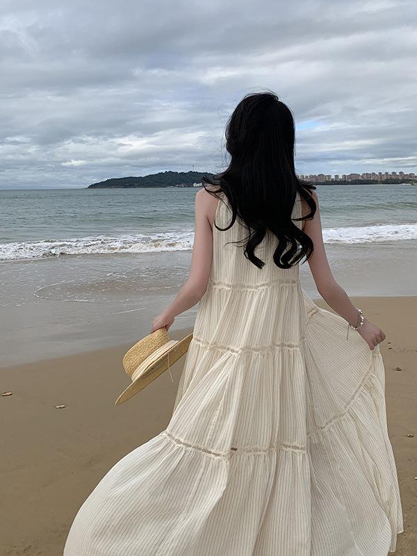 Striped Chiffon Halter Neck Summer Dress with Lace Stitching and Large Swing Skirt