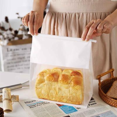 Pakowanie prezentów – Torby i papier do pakowania