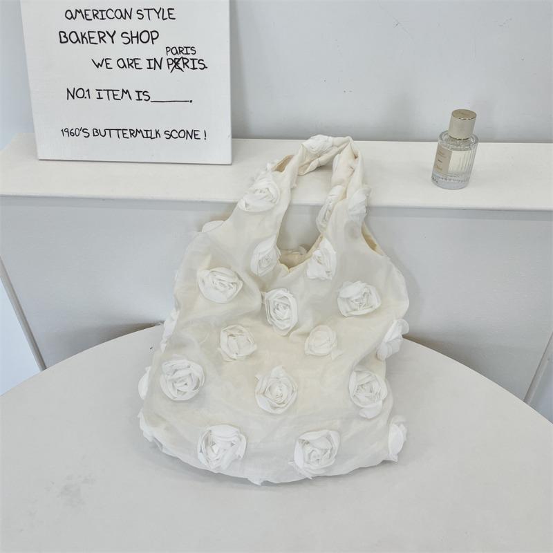 High-value Niche Three-dimensional Flower Shoulder Bag Travel Vacation Canvas Bag Large-capacity Vest Bag