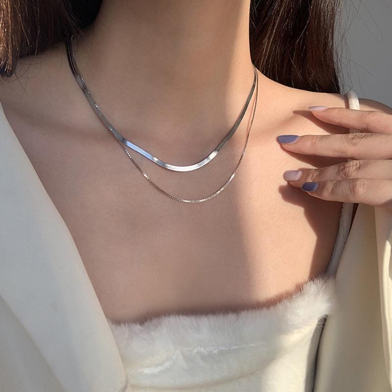 Double Layer Snake Clavicle Chain Necklace Female Fashion Hip-Hop Retro Unique Design Short