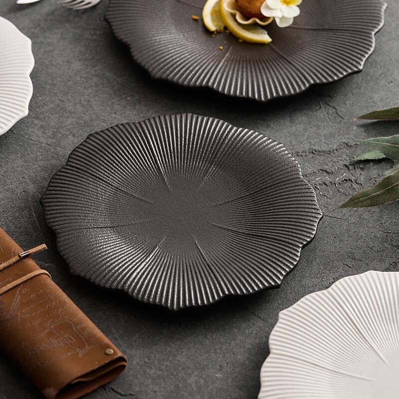 Luxury Nordic Ceramic Dinner Plate