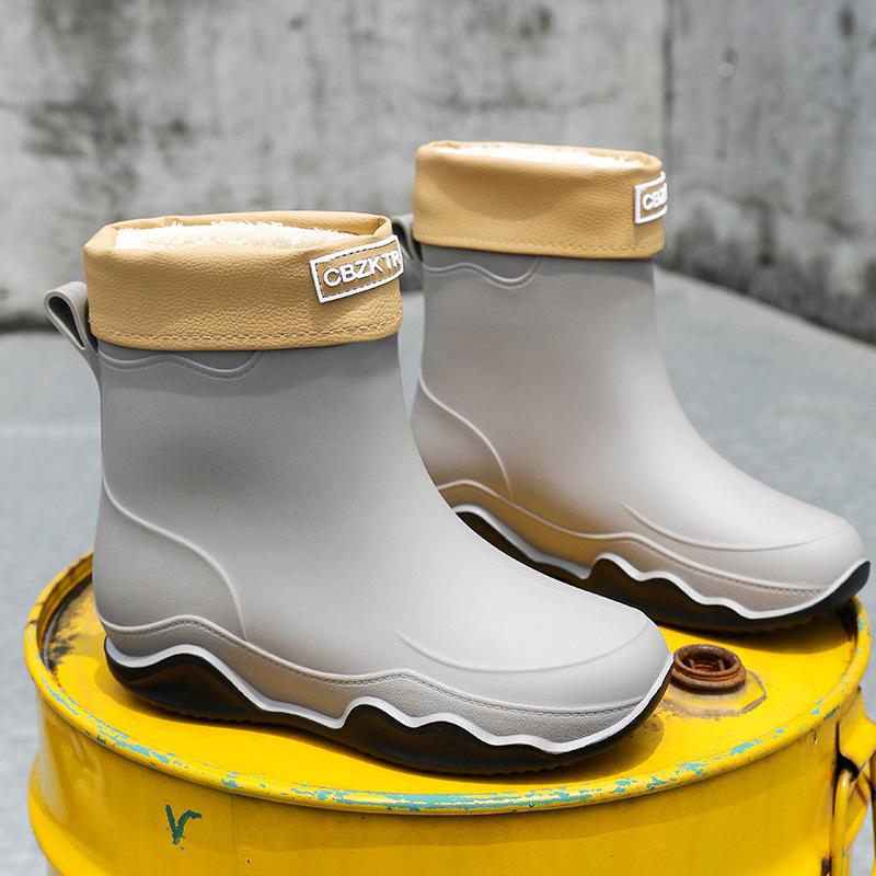 Rain shoes men's and women's medium tube plastic non-slip water shoes outdoor water boots warm rain boots couple rubber shoes you